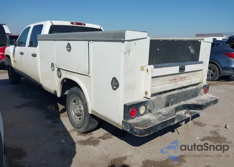 2009 Chevrolet Silverado 2500Hd Work Truck z USA, uszkodzony, nr VIN 1GCHC43K59F103701